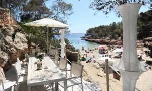 Esencia de la vida en la playa | Ibiza Nights: the Ibiza party guide