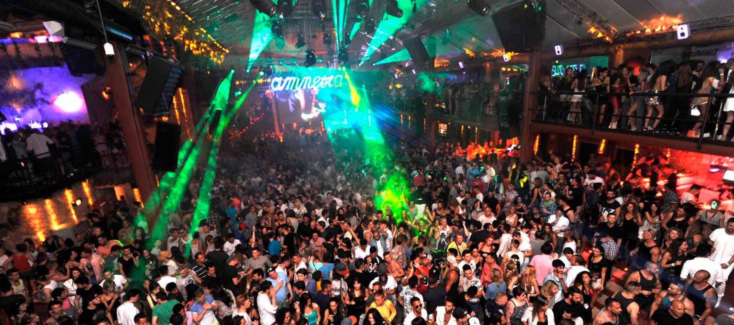 DISCOTECA AMNESIA, llega la ‘opening party’ | Ibiza Nights: the Ibiza party guide