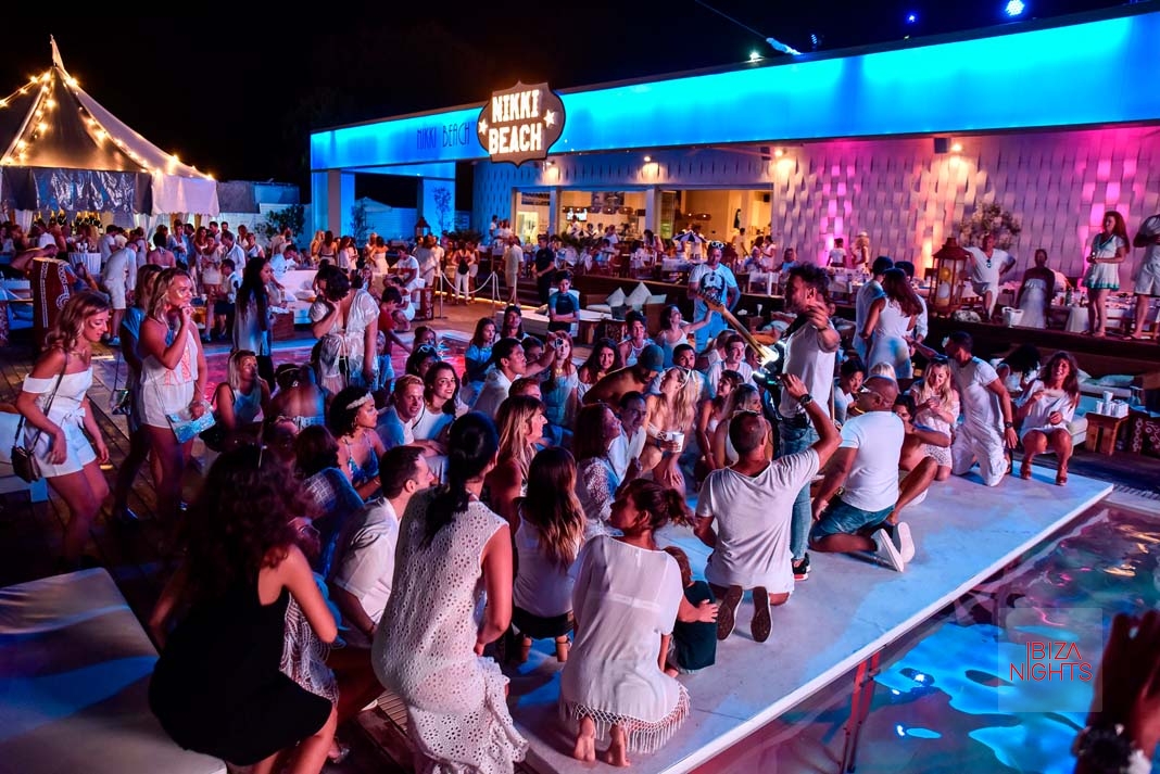 Nikki Beach Ibiza, White Party. De punta en blanco | Ibiza Nights: the Ibiza party guide