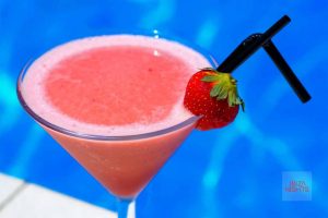 Beach Club Life, la vida en la playa se vive día y noche con los cinco sentidos. | Ibiza Nights: the Ibiza party guide