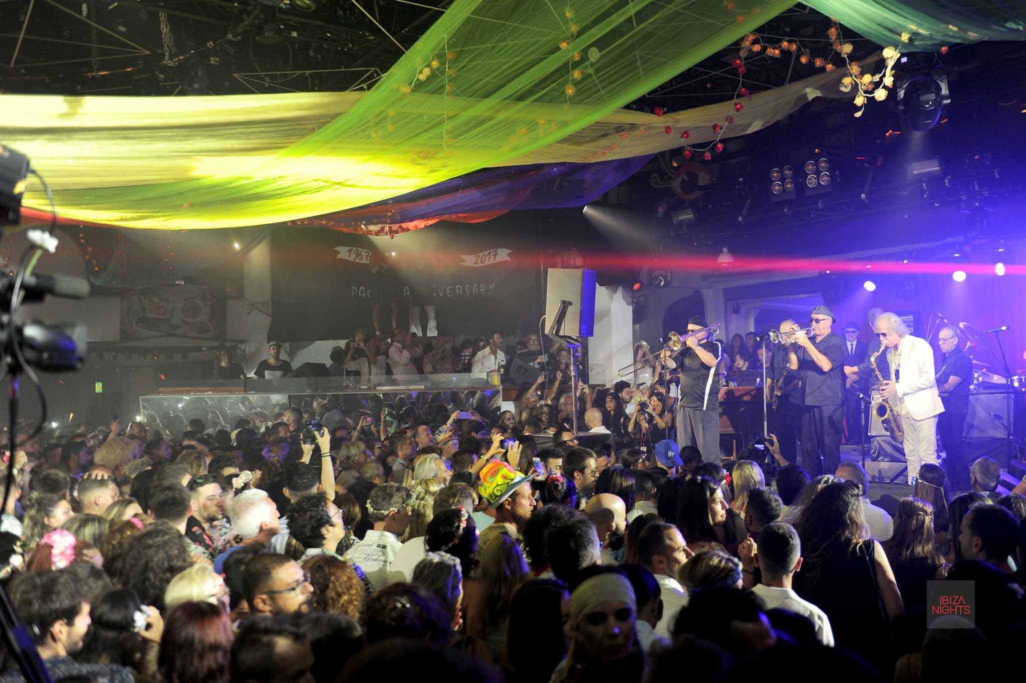 Discoteca Pachá. Un concierto de leyenda | Ibiza Nights: the Ibiza party guide