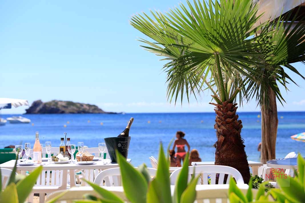 Restaurante Cala Martina. Atmósfera tranquila, excelente cocina | Ibiza Nights: the Ibiza party guide