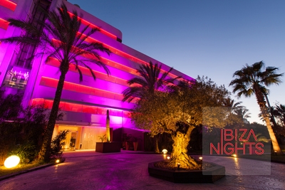El Hotel. Llega la Cherry Room | Ibiza Nights: the Ibiza party guide