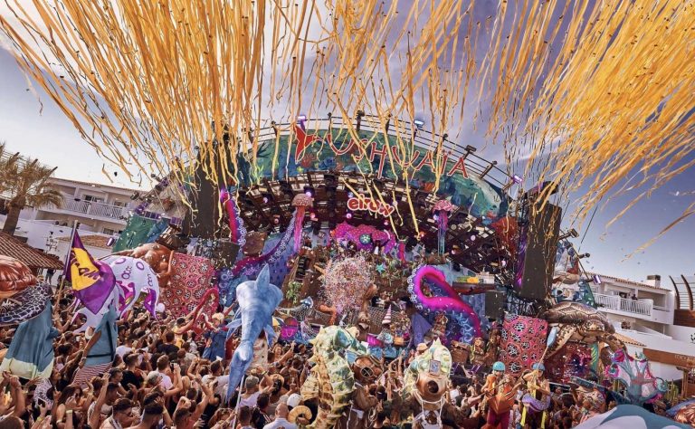 Ushuaïa Ibiza Beach Hotel. Gran victoria para elrow