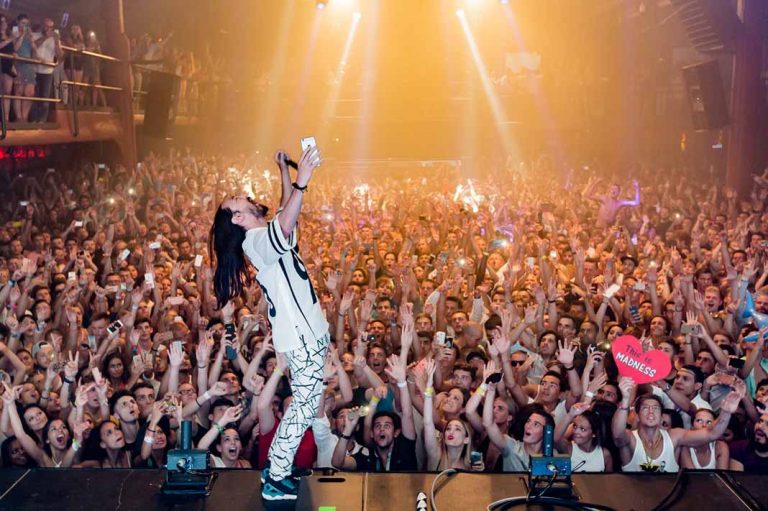 Steve Aoki presenta Neon Future III en Amnesia Ibiza