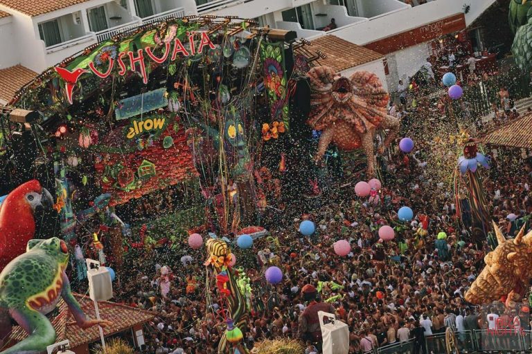 Closing de elrow: la fiesta más disparatada de Ushuaïa Ibiza